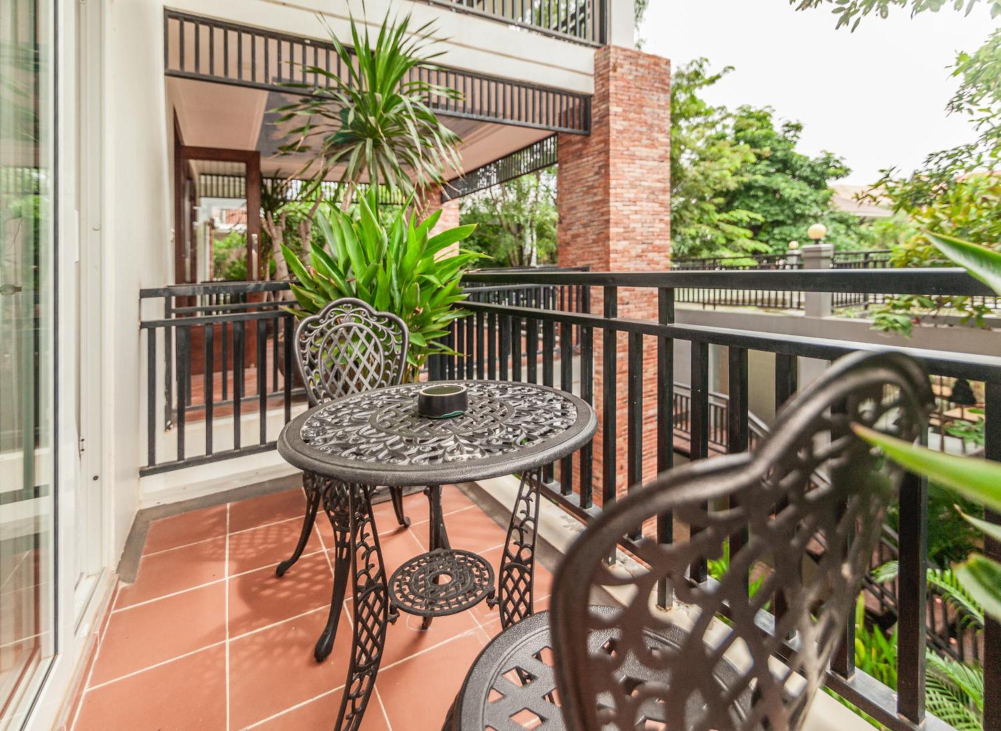 Bamboo Retreat Villa Siem Reap Exterior photo